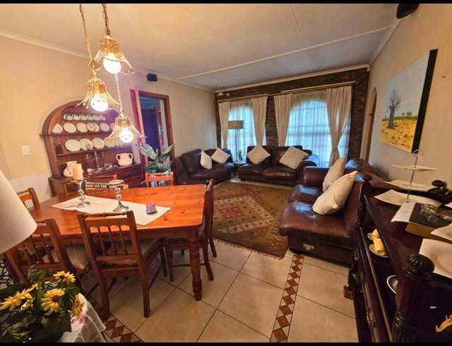 4 BEDROOM HOUSE FOR SALE IN GLEN MARAIS